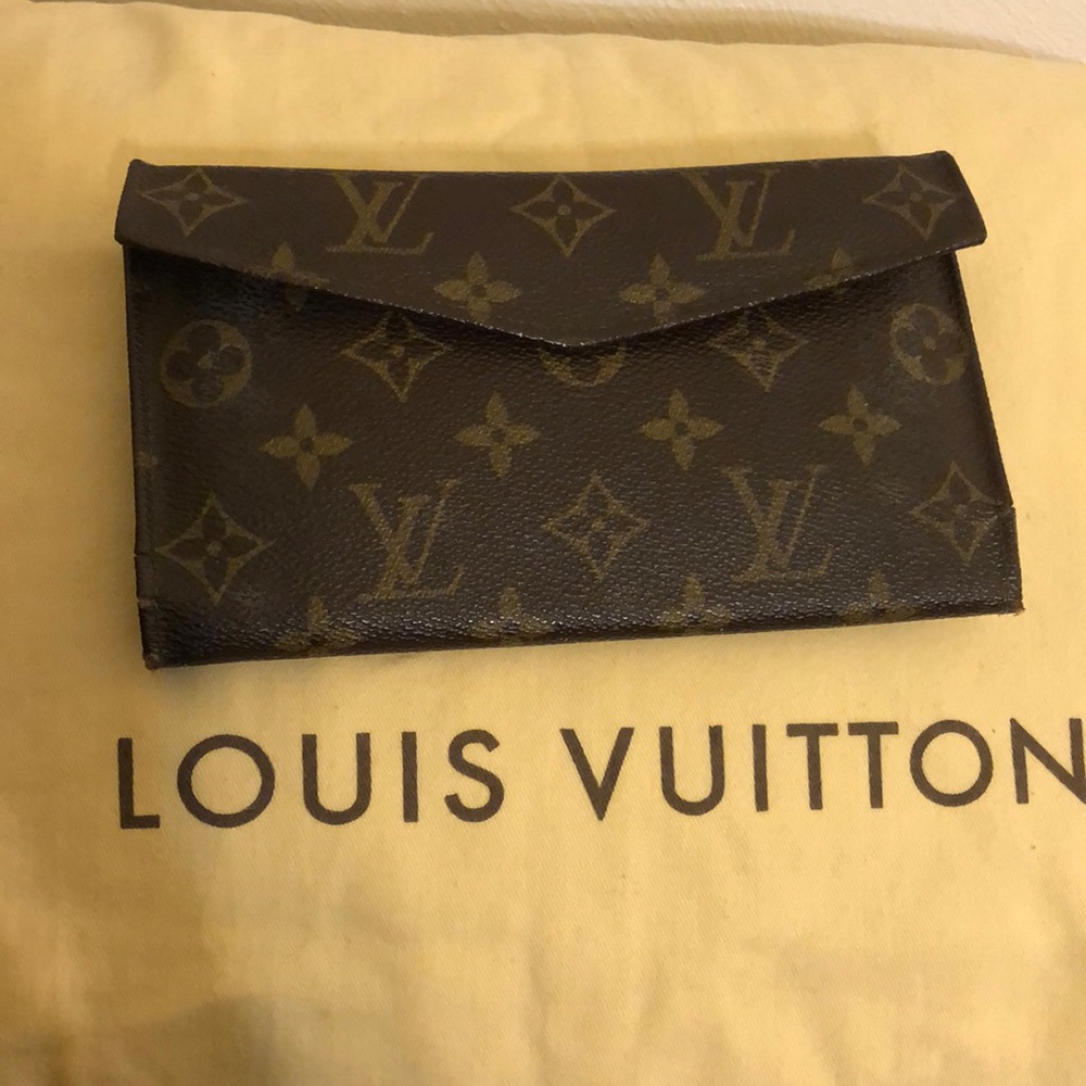 Authentic Louis Vuitton wallet
